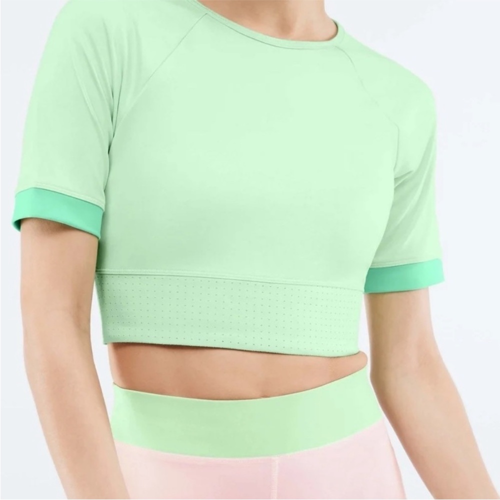 Fabletics Green Women's Crop Top with Colorblock Sleeves. Size Small.